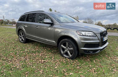 Внедорожник / Кроссовер Audi Q7 2014 в 