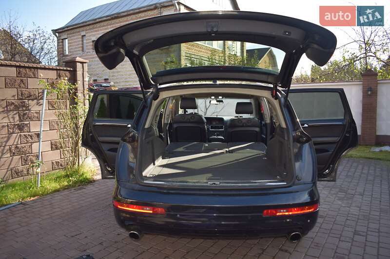 Внедорожник / Кроссовер Audi Q7 2006 в Киеве