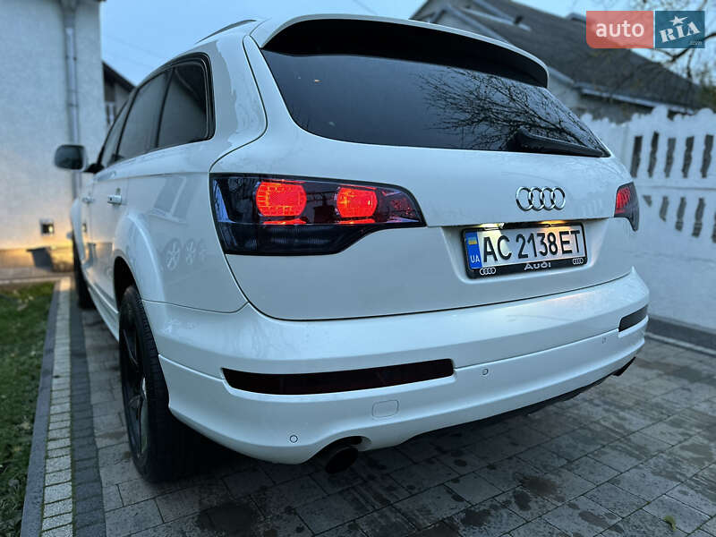 Позашляховик / Кросовер Audi Q7 2009 в Луцьку