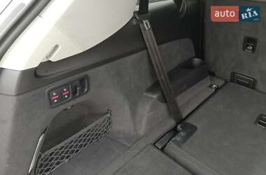 Внедорожник / Кроссовер Audi Q7 2016 в 