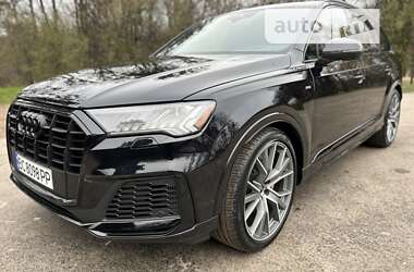 Внедорожник / Кроссовер Audi Q7 2020 в 