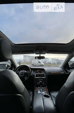 Позашляховик / Кросовер Audi Q7 2011 в Косові