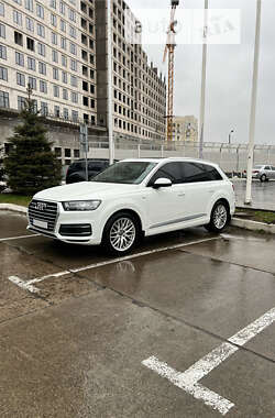 Audi Q7 2016