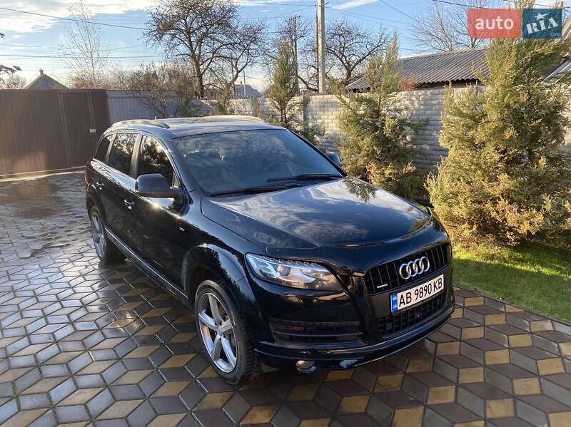 Внедорожник / Кроссовер Audi Q7 2014 в Кривом Роге
