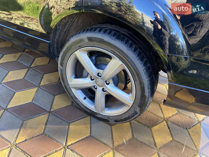 Внедорожник / Кроссовер Audi Q7 2014 в Кривом Роге