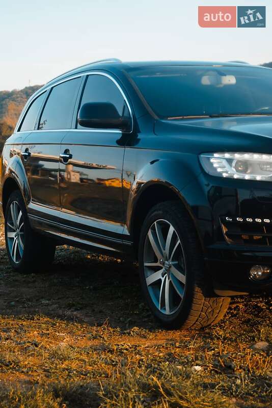Позашляховик / Кросовер Audi Q7 2013 в Івано-Франківську