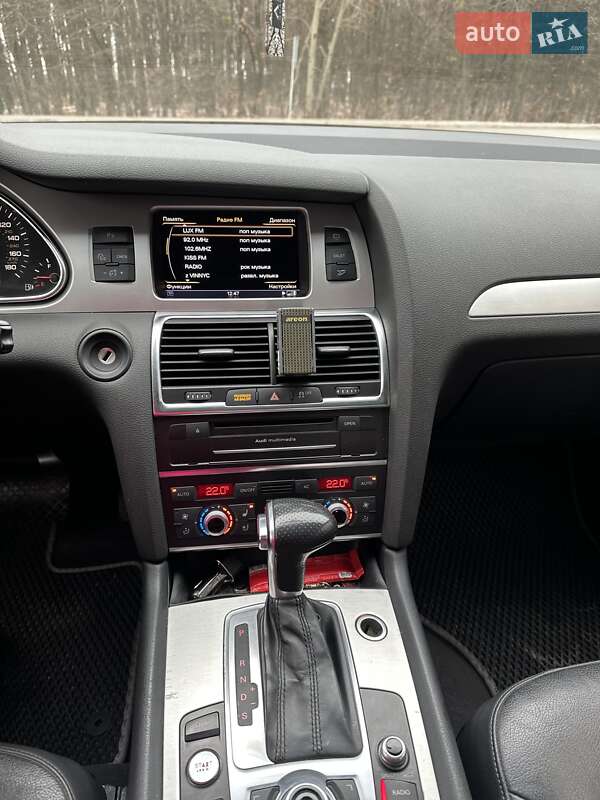 Позашляховик / Кросовер Audi Q7 2011 в Вінниці