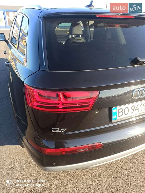 Внедорожник / Кроссовер Audi Q7 2017 в Ананьеве