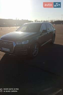 Позашляховик / Кросовер Audi Q7 2017 в Ананьїві