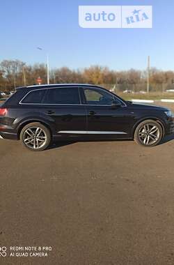 Внедорожник / Кроссовер Audi Q7 2017 в Ананьеве