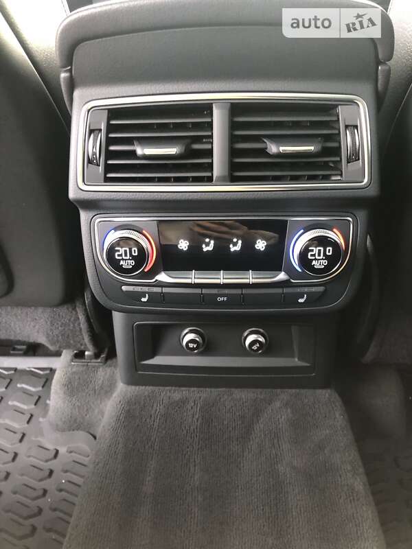 Позашляховик / Кросовер Audi Q7 2019 в Києві