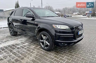 Позашляховик / Кросовер Audi Q7 2012 в 
