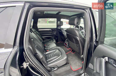 Позашляховик / Кросовер Audi Q7 2012 в 