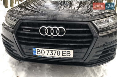 Внедорожник / Кроссовер Audi Q7 2016 в 