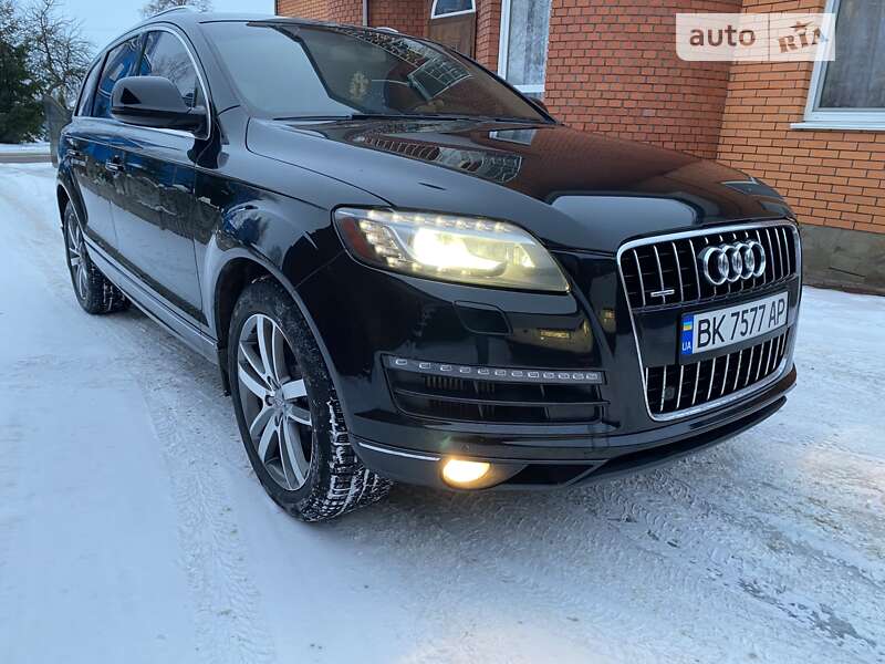 Позашляховик / Кросовер Audi Q7 2010 в Кореці