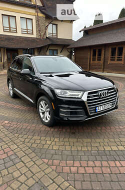 Позашляховик / Кросовер Audi Q7 2015 в 