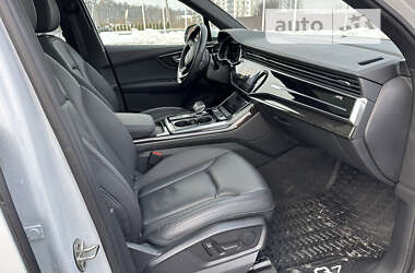 Внедорожник / Кроссовер Audi Q7 2020 в 
