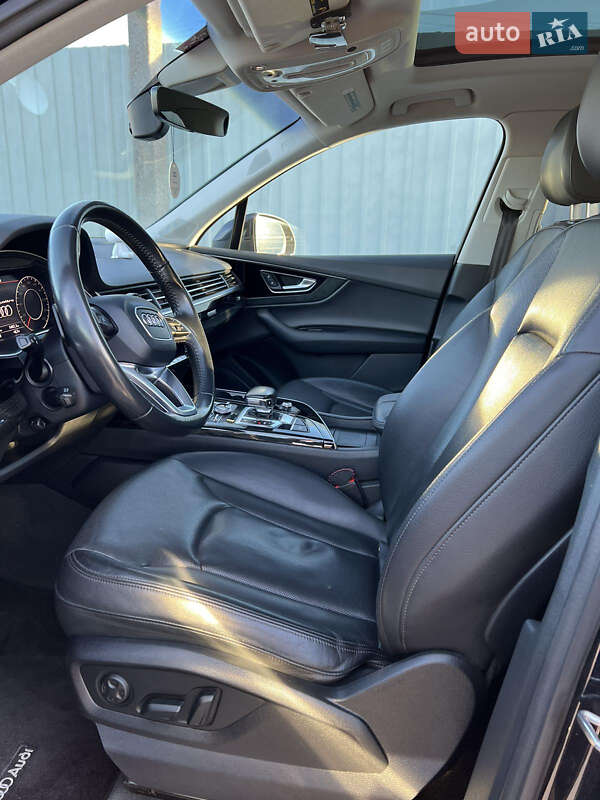 Внедорожник / Кроссовер Audi Q7 2016 в Белой Церкви