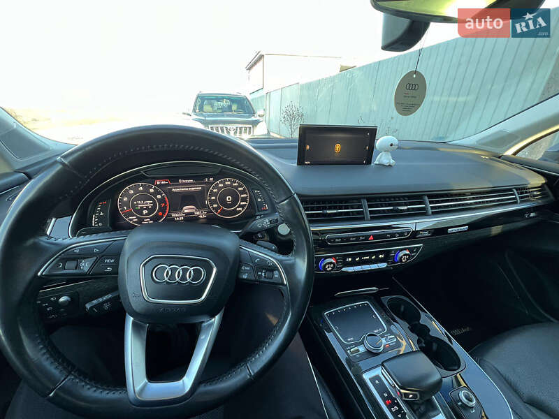 Внедорожник / Кроссовер Audi Q7 2016 в Белой Церкви