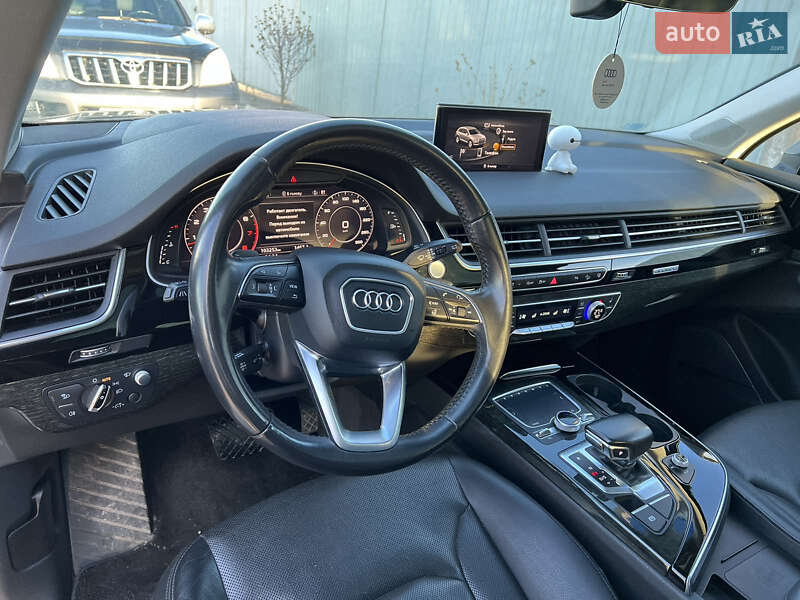 Внедорожник / Кроссовер Audi Q7 2016 в Белой Церкви