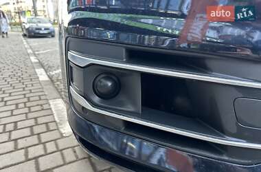 Внедорожник / Кроссовер Audi Q7 2016 в 