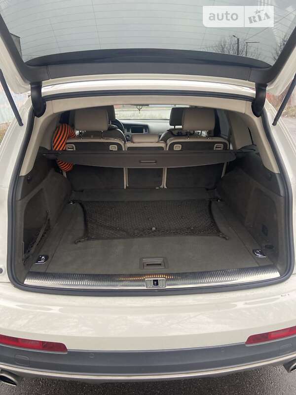 Позашляховик / Кросовер Audi Q7 2009 в Запоріжжі