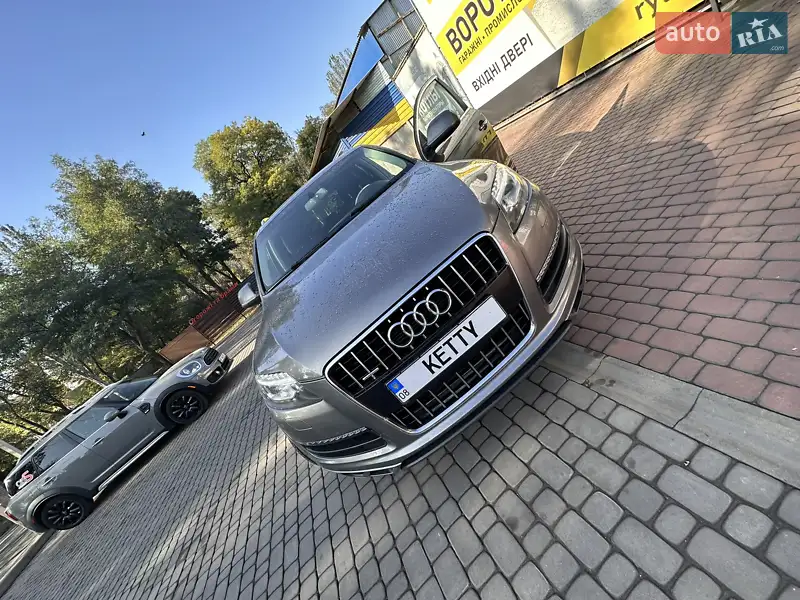 Audi Q7