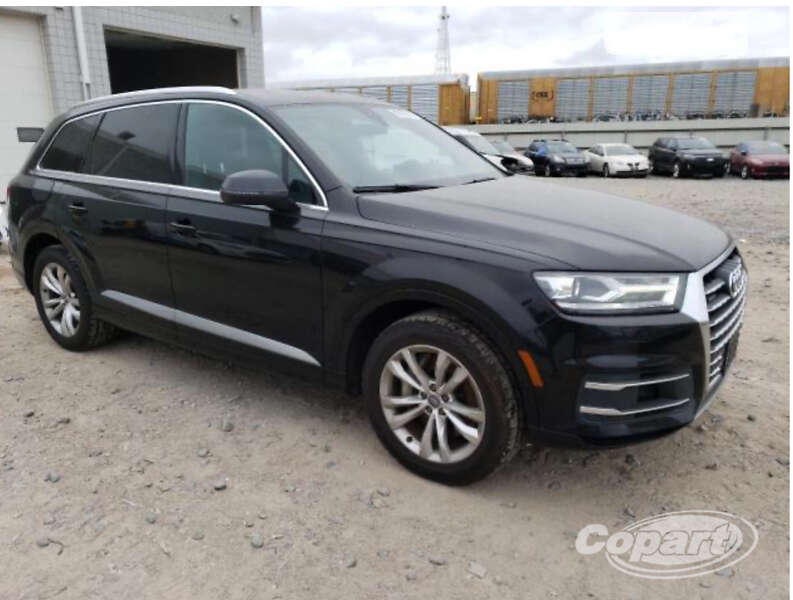 Внедорожник / Кроссовер Audi Q7 2015 в Косове
