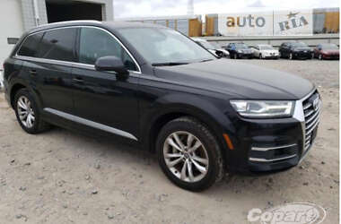 Позашляховик / Кросовер Audi Q7 2015 в 