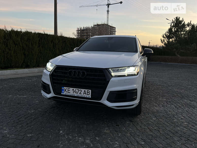 Внедорожник / Кроссовер Audi Q7 2019 в Днепре