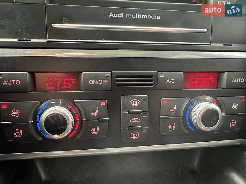 Позашляховик / Кросовер Audi Q7 2012 в Ужгороді