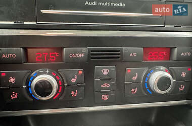 Позашляховик / Кросовер Audi Q7 2012 в 