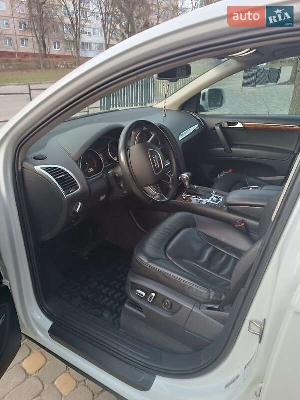Внедорожник / Кроссовер Audi Q7 2015 в Тернополе