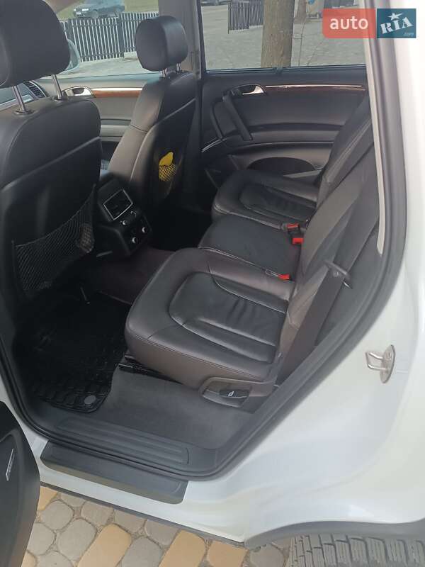 Внедорожник / Кроссовер Audi Q7 2015 в Тернополе