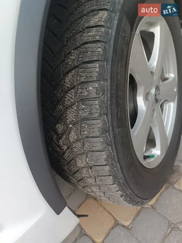 Audi Q7 2015 VIN WA1LMAFE1FD028704 фото оголошення 30 з 89