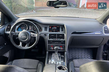 Внедорожник / Кроссовер Audi Q7 2013 в 