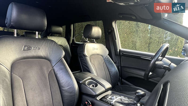 Внедорожник / Кроссовер Audi Q7 2013 в Каменец-Подольском