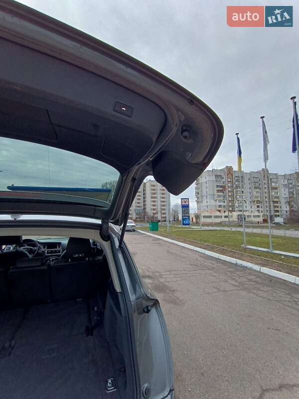 Внедорожник / Кроссовер Audi Q7 2011 в Черкассах