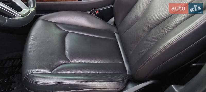Позашляховик / Кросовер Audi Q7 2015 в Києві