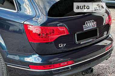 Внедорожник / Кроссовер Audi Q7 2012 в Деражне