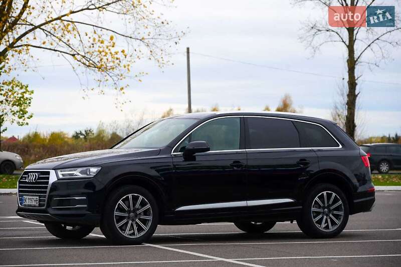 Внедорожник / Кроссовер Audi Q7 2019 в Луцке