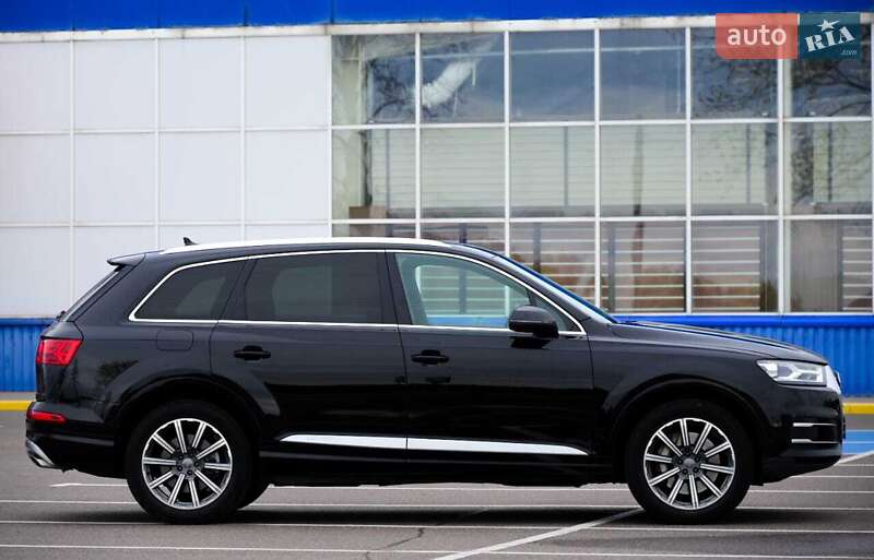Внедорожник / Кроссовер Audi Q7 2019 в Луцке