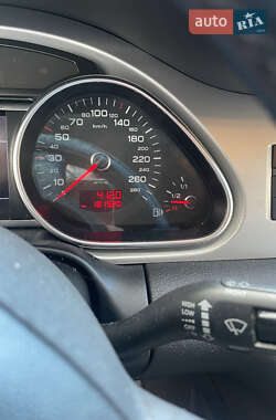 Внедорожник / Кроссовер Audi Q7 2010 в 