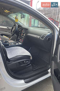 Внедорожник / Кроссовер Audi Q7 2010 в 