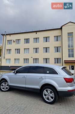 Внедорожник / Кроссовер Audi Q7 2014 в Гайсине