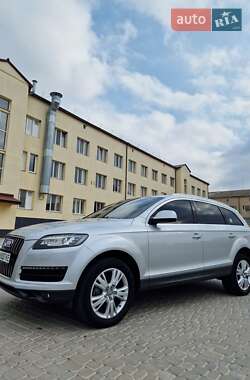 Внедорожник / Кроссовер Audi Q7 2014 в 