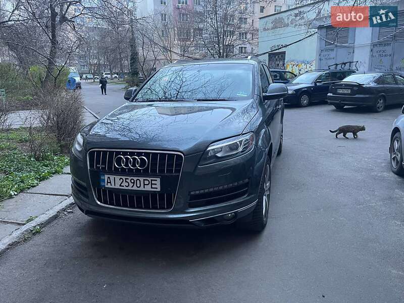 Внедорожник / Кроссовер Audi Q7 2015 в Одессе