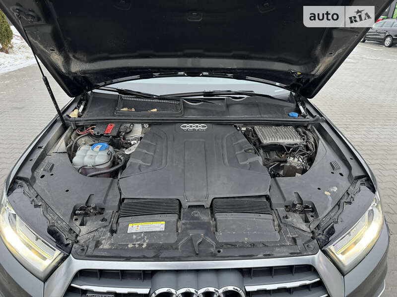 Внедорожник / Кроссовер Audi Q7 2015 в Тернополе