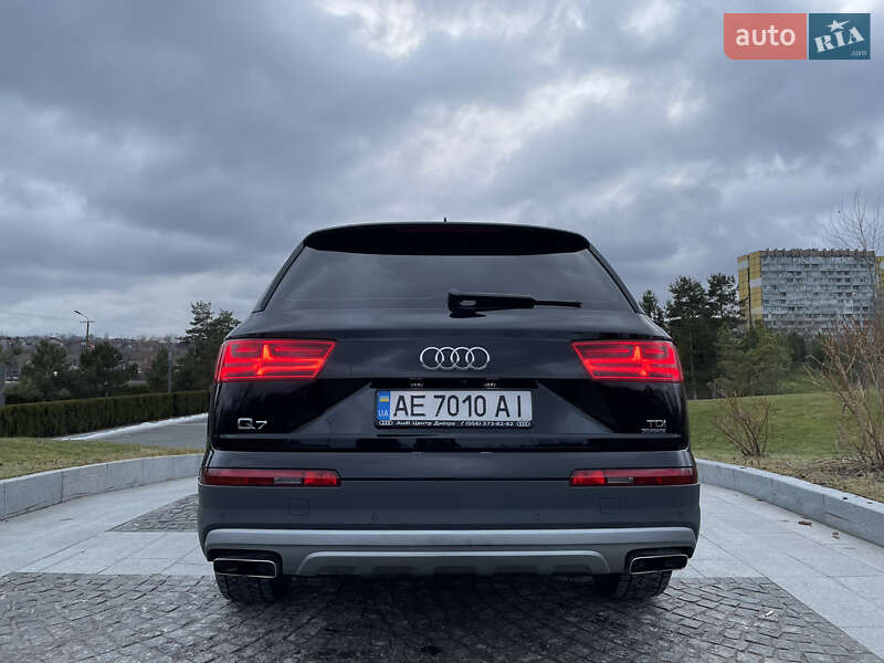 Позашляховик / Кросовер Audi Q7 2015 в Дніпрі фото 3 Позашляховик / Кросовер Audi Q7 2015 в Дніпрі