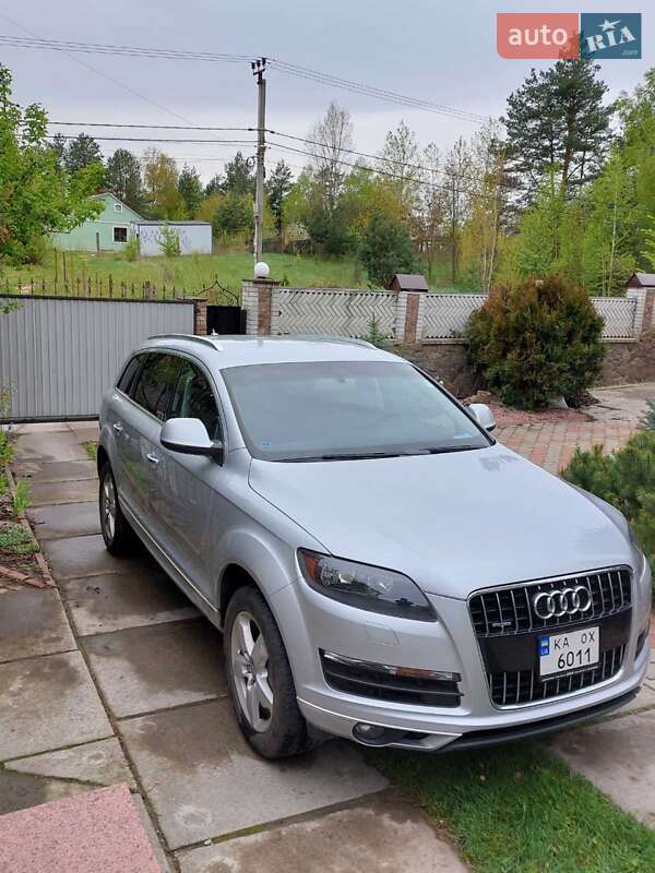 Позашляховик / Кросовер Audi Q7 2013 в Києві